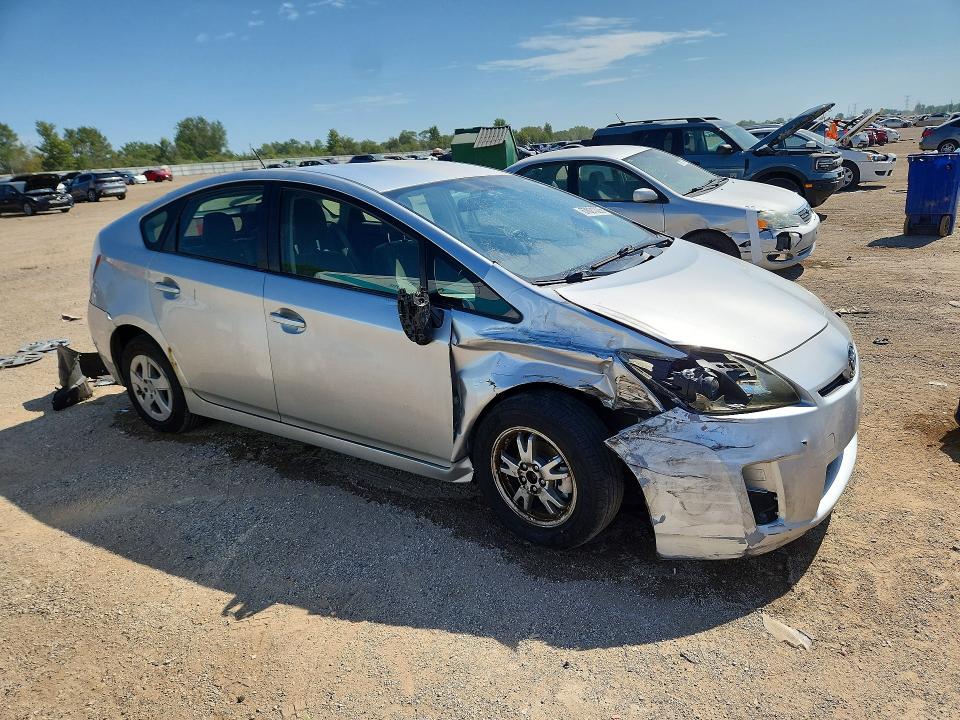 Photo 4 from auction – 2011 TOYOTA PRIUS with VIN JTDKN3DUXB1435808