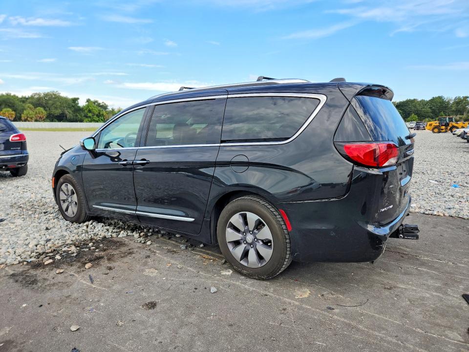 Photo 2 from auction – 2018 CHRYSLER PACIFICA with VIN 2C4RC1N79JR159164