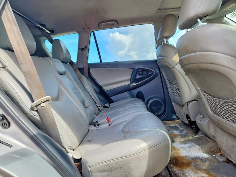 Photo 11 from auction – 2012 TOYOTA RAV4 with VIN 2T3YF4DV1CW121862