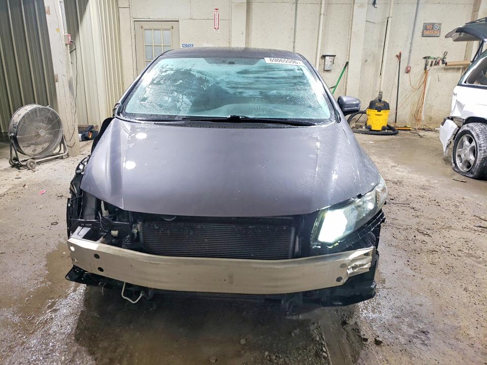 Снимка 5 от търг – 2015 HONDA CIVIC с VIN 19XFB2F77FE077419