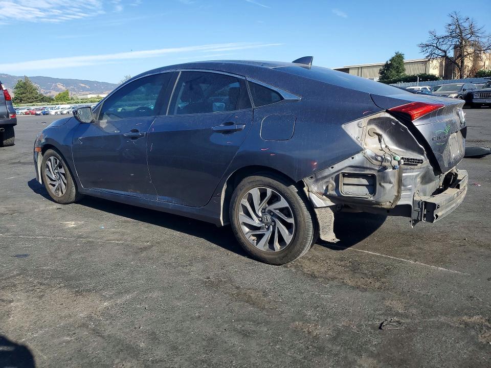 Photo 2 from auction – 2017 HONDA CIVIC with VIN 19XFC2F8XHE208724