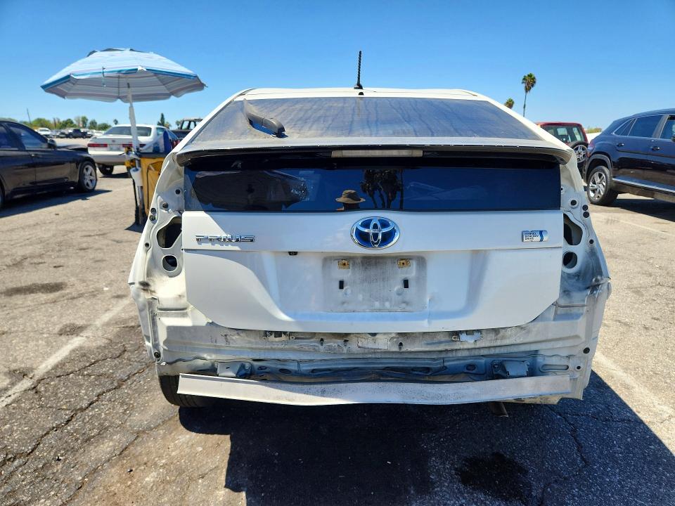 Photo 6 from auction – 2015 TOYOTA PRIUS with VIN JTDKN3DU5F1972639