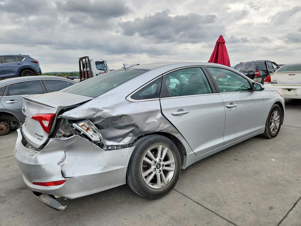 Photo 3 from auction – 2017 HYUNDAI SONATA with VIN 5NPE24AF9HH503602