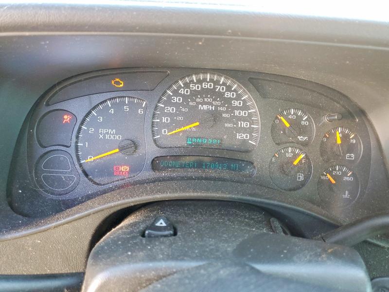 Photo 9 from auction – 2005 CHEVROLET SILVERADO with VIN 2GCEK19V751217917