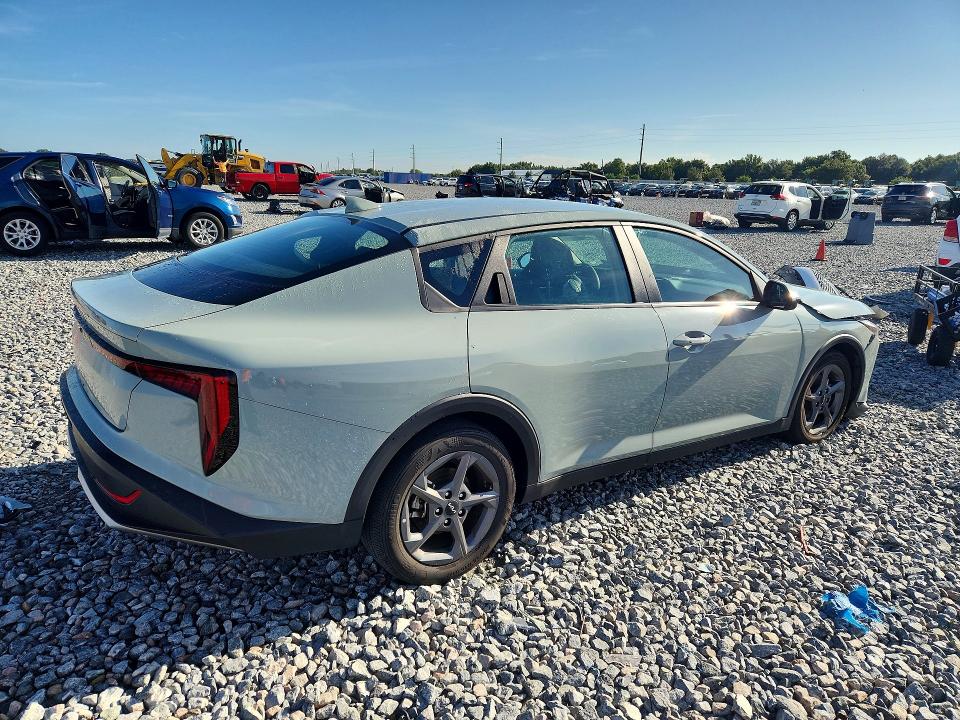 Zdjęcie 3 z aukcji – 2025 KIA K4 z VIN 3KPFT4DE4SE040476