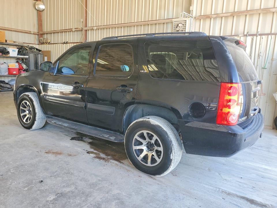 Photo 2 from auction – 2008 GMC YUKON with VIN 1GKFC13J28R115304