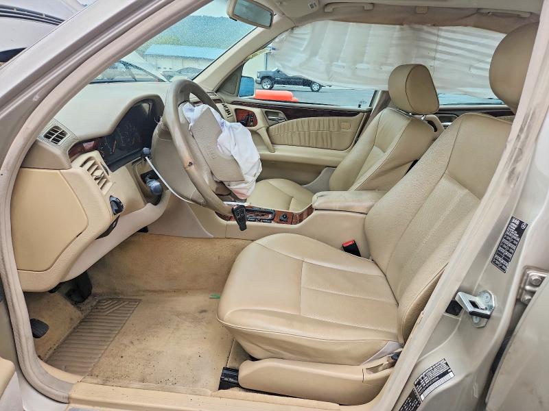 Photo 7 from auction – 1999 MERCEDES-BENZ E with VIN WDBJF82H8XX020856