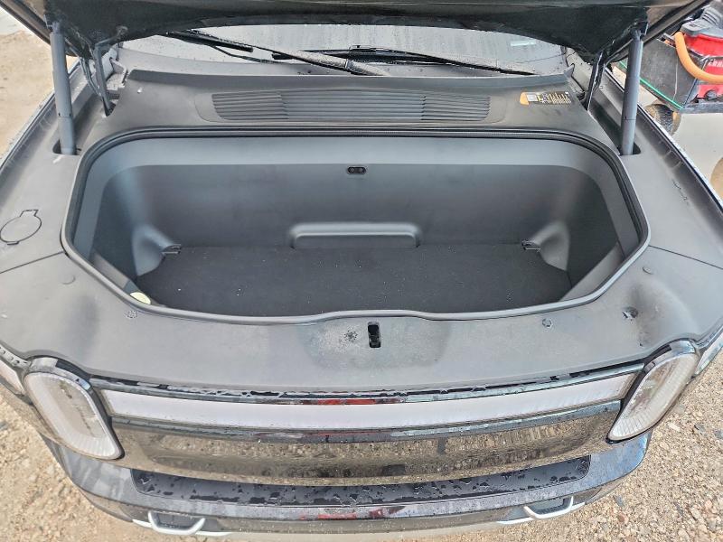 Photo 12 from auction – 2023 RIVIAN R1S with VIN 7PDSGABA7PN003807