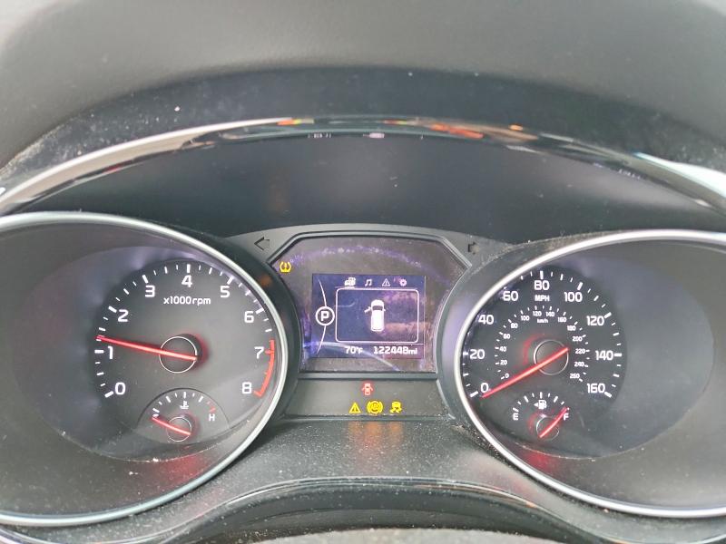 Photo 9 from auction – 2015 KIA SEDONA with VIN KNDMC5C10F6060053