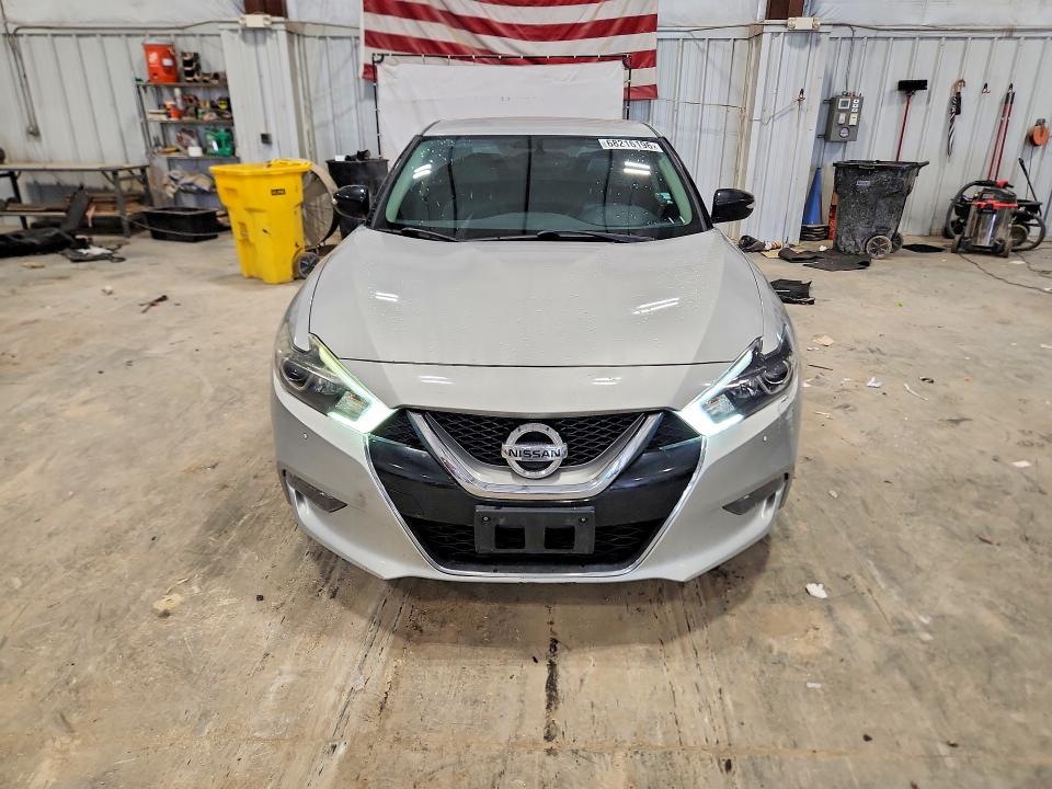 Photo 5 from auction – 2017 NISSAN MAXIMA with VIN 1N4AA6AP9HC366720