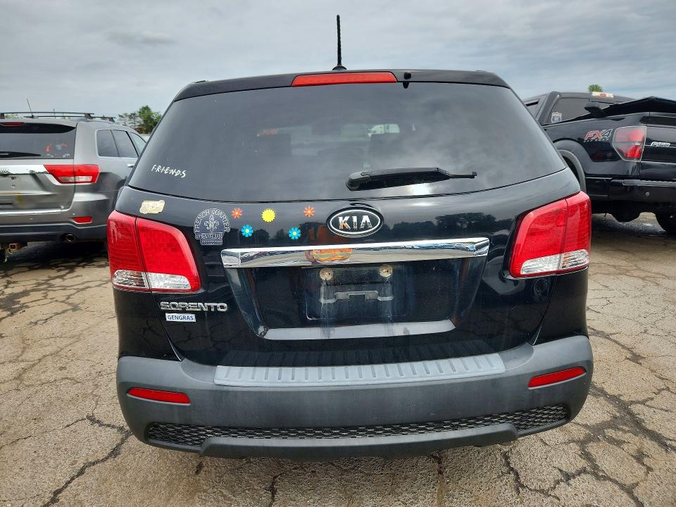 Photo 6 from auction – 2013 KIA SORENTO with VIN 5XYKTCA65DG392543