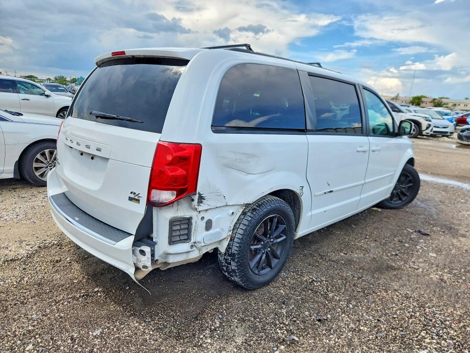 Photo 3 from auction – 2016 DODGE GRAND CARAVAN with VIN 2C4RDGEG0GR250056