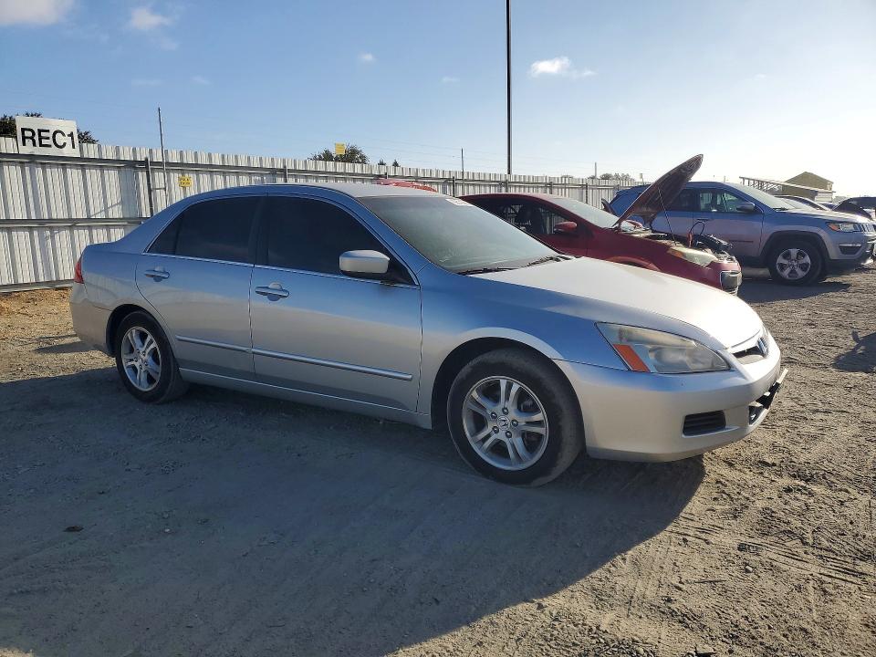 Photo 4 from auction – 2007 HONDA ACCORD with VIN 1HGCM563X7A196468