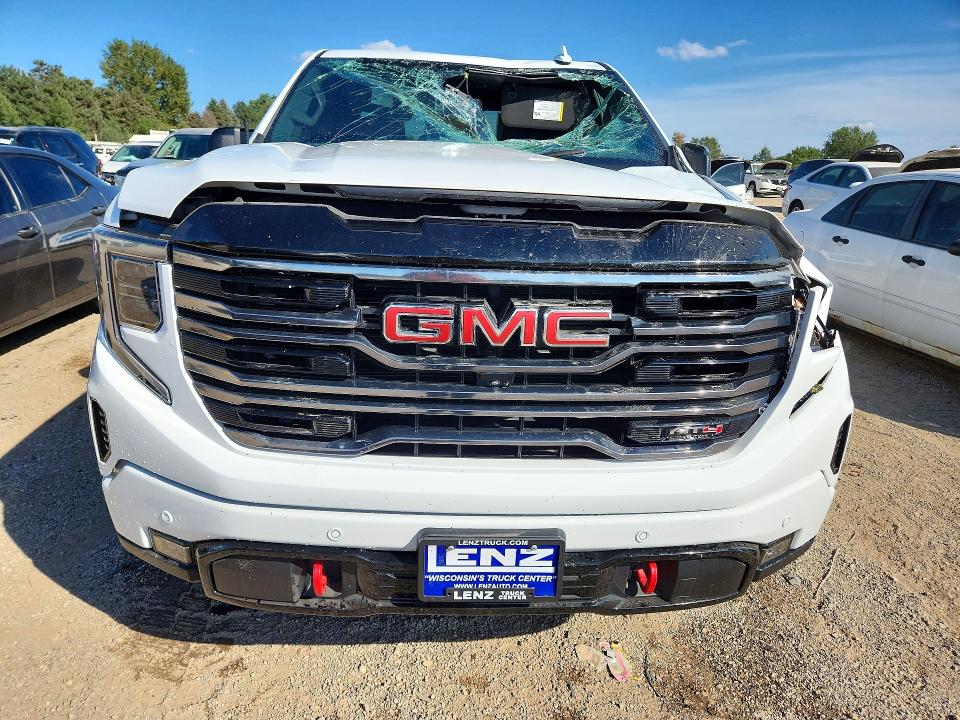 Снимка 5 от търг – 2024 GMC SIERRA с VIN 1GTUUEEL4RZ160056