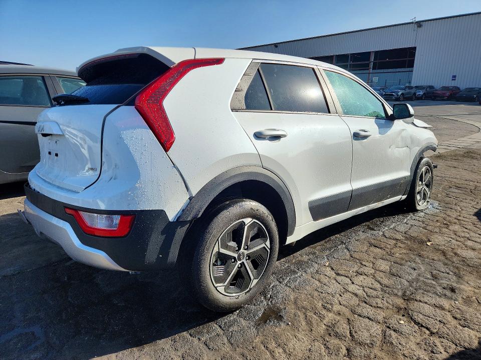 Zdjęcie 3 z aukcji – 2026 KIA NIRO z VIN KNDCP3LE1T5349869