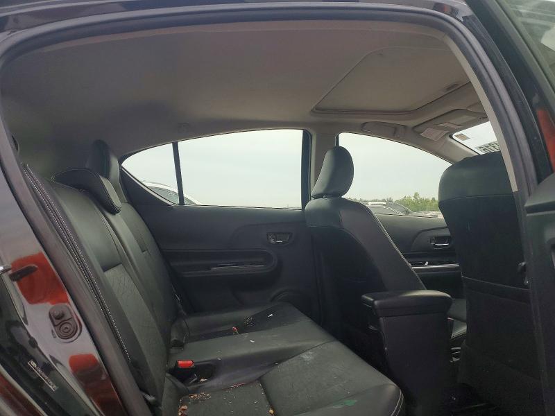 Снимка 10 от търг – 2015 TOYOTA PRIUS C с VIN JTDKDTB39F1089785