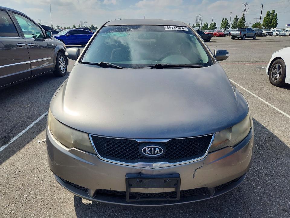 Photo 5 from auction – 2010 KIA FORTE with VIN KNAFU4A29A5054758