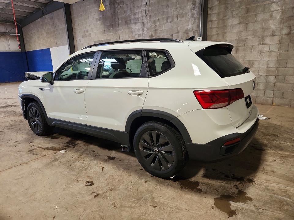 Снимка 2 от търг – 2022 VOLKSWAGEN TAOS с VIN 3VVAX7B27NM039617