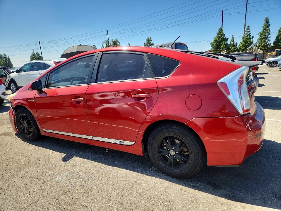Photo 2 from auction – 2014 TOYOTA PRIUS with VIN JTDKN3DUXE1768336