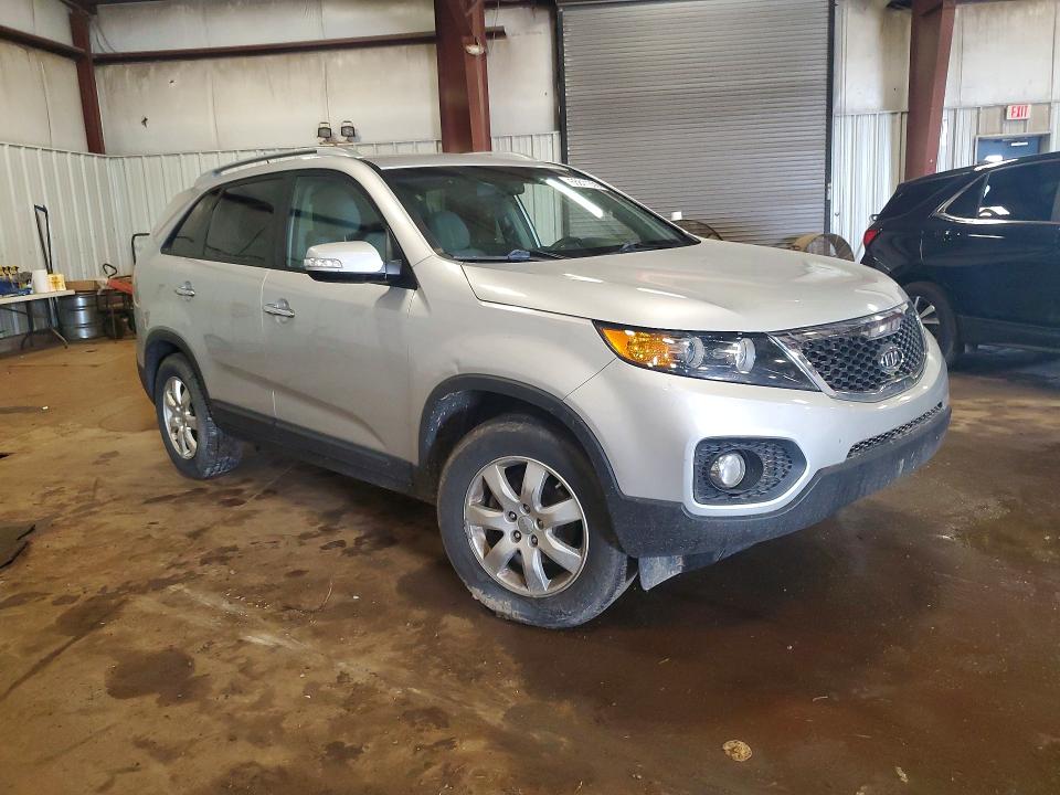 Photo 4 from auction – 2013 KIA SORENTO with VIN 5XYKT3A60DG410219