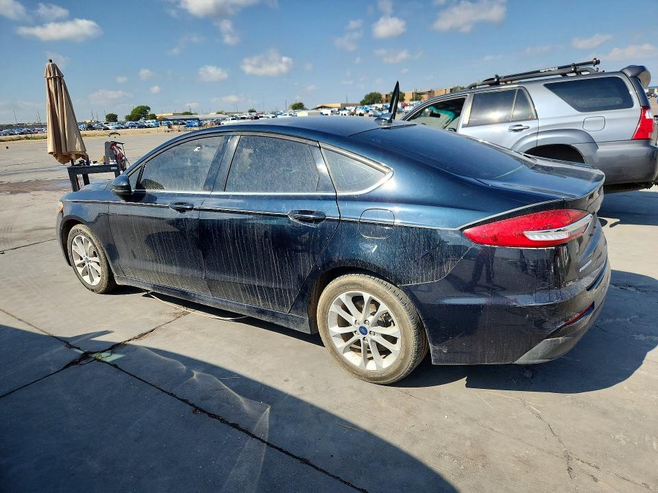Photo 2 from auction – 2020 FORD FUSION with VIN 3FA6P0HD3LR261405