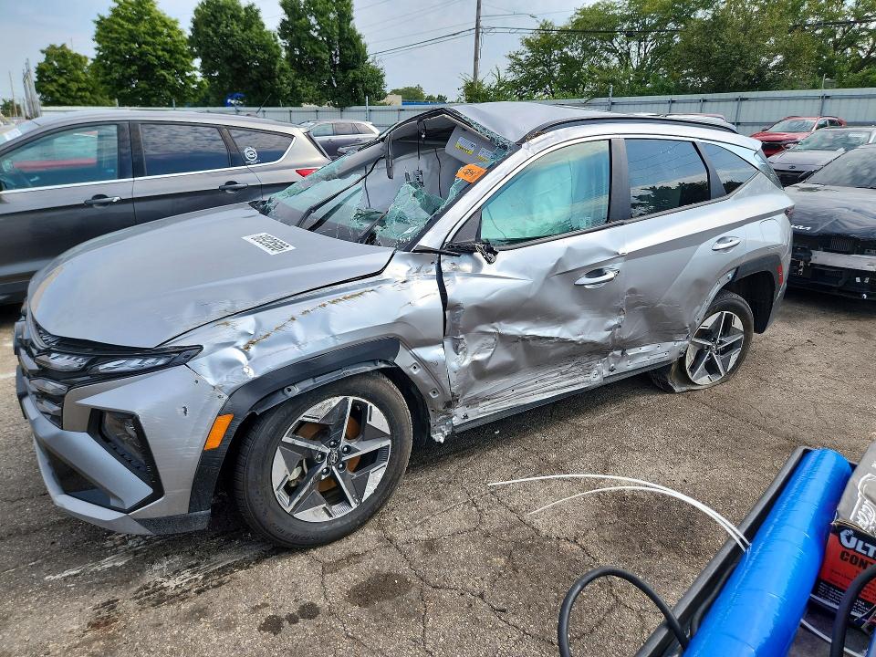 Снимка 1 от търг – 2025 HYUNDAI TUCSON с VIN 5NMJB3DE6SH482241