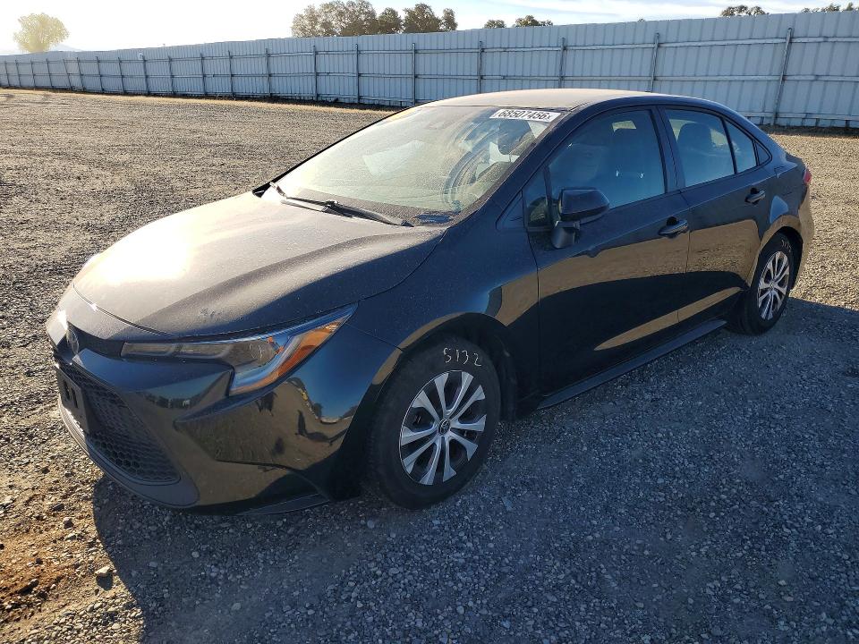 Снимка 1 от търг – 2022 TOYOTA COROLLA с VIN JTDEAMDE7NJ049651