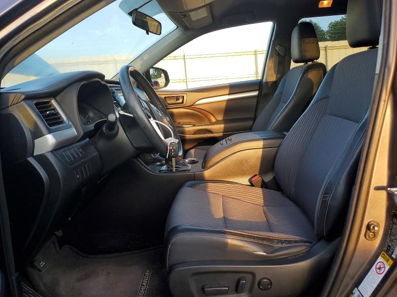 Снимка 7 от търг – 2014 TOYOTA HIGHLANDER с VIN 5TDBKRFH6ES024750