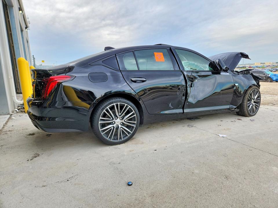 Photo 3 from auction – 2021 CADILLAC CT5 with VIN 1G6DT5RW0M0146310