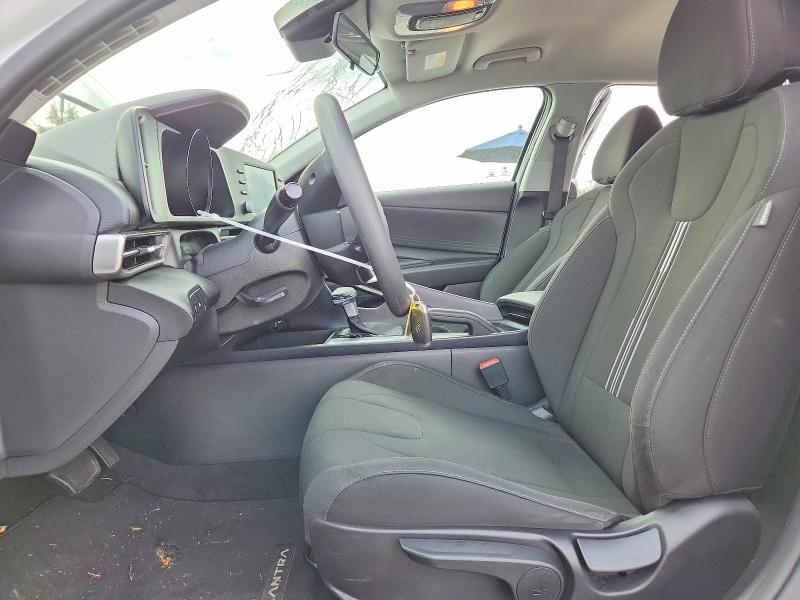 Снимка 7 от търг – 2022 HYUNDAI ELANTRA с VIN 5NPLM4AG9NH080915