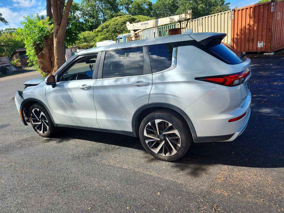 Снимка 2 от търг – 2022 MITSUBISHI OUTLANDER с VIN JA4J3UA81NZ032041