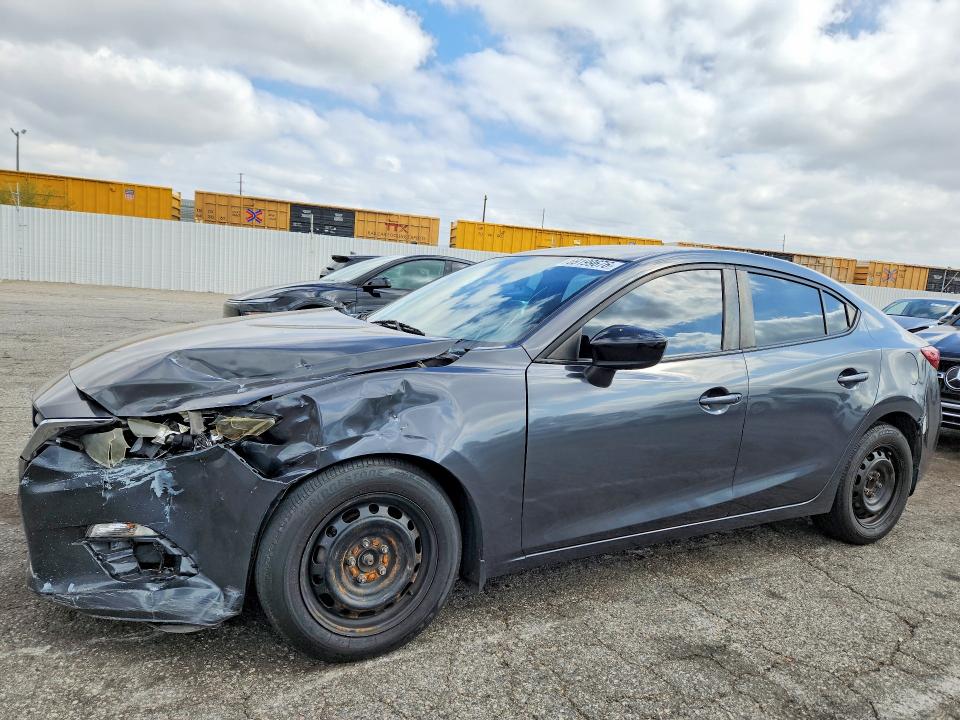 MAZDA 3 2015 с VIN JM1BM1T70F1262048 - Снимка от търг