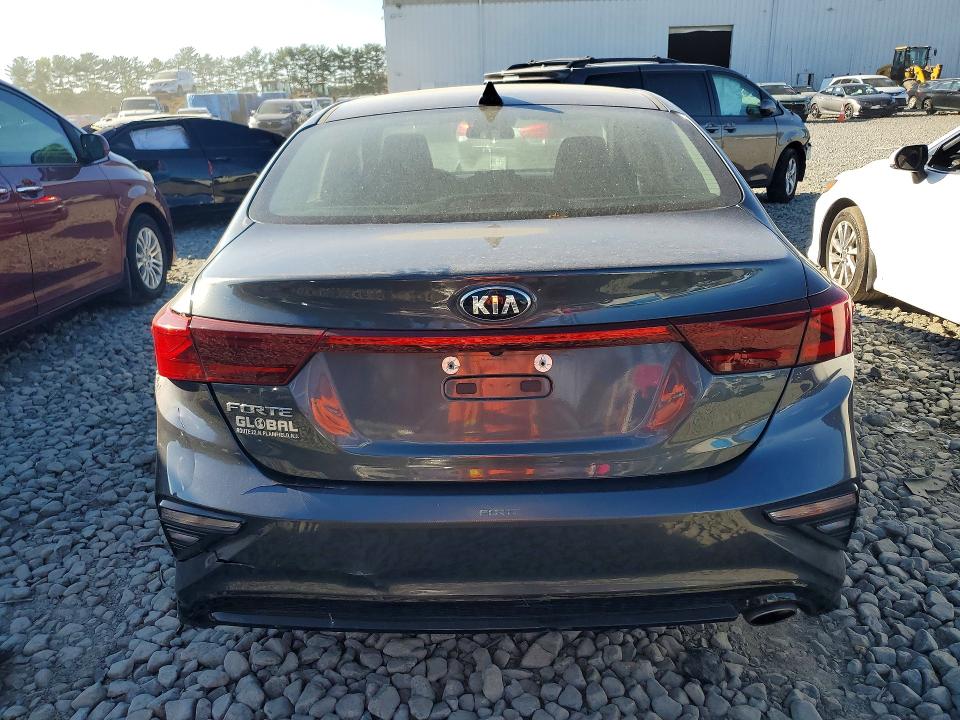 Zdjęcie 6 z aukcji – 2019 KIA FORTE z VIN 3KPF24AD9KE114957