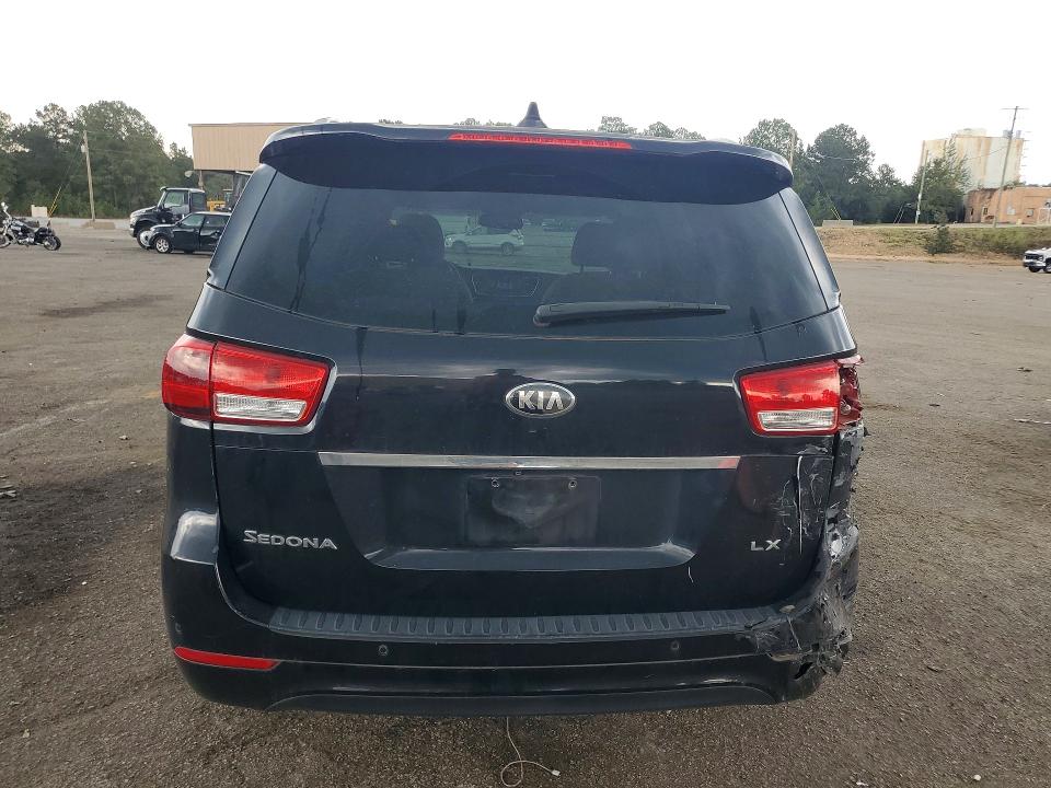 Фото 6 с аукциона – 2016 KIA SEDONA с VIN KNDMB5C13G6203145