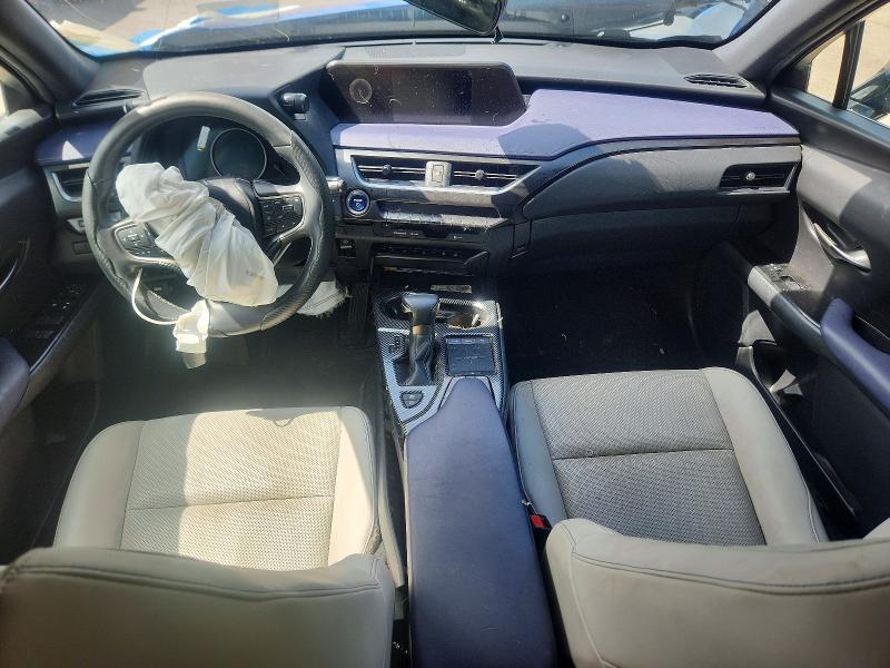 Photo 8 from auction – 2021 LEXUS UX with VIN JTHP9JBHXM2046540