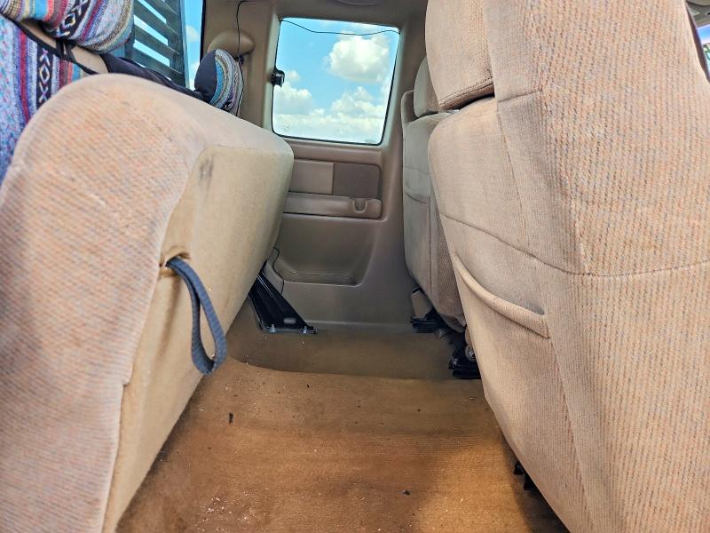 Photo 10 from auction – 1999 GMC NEW SIERRA with VIN 2GTEC19T0X1528314