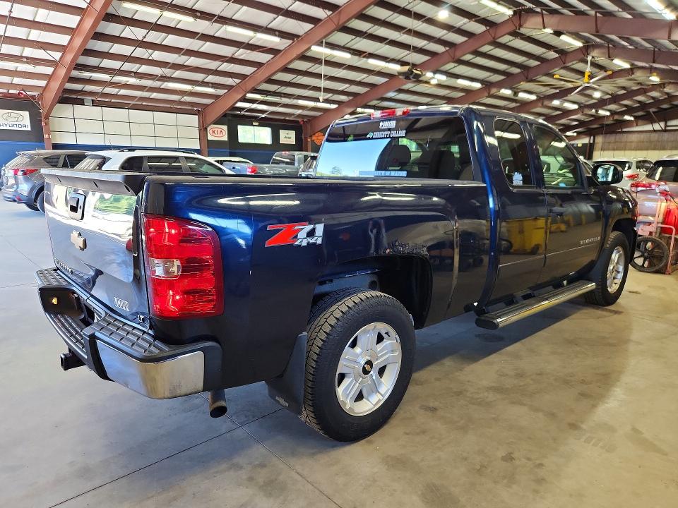 Photo 3 from auction – 2008 CHEVROLET SILVERADO with VIN 2GCEK19J381135877