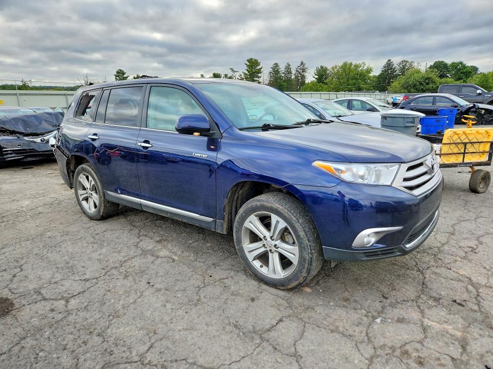 Снимка 4 от търг – 2011 TOYOTA HIGHLANDER с VIN 5TDDK3EH6BS088029