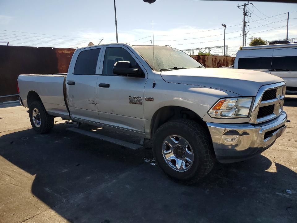 Photo 4 from auction – 2018 RAM 2500 with VIN 3C6UR5HJ2JG261037