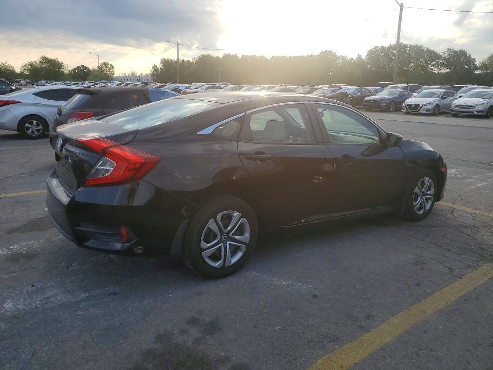 Photo 3 from auction – 2016 HONDA CIVIC with VIN 19XFC2F54GE082266