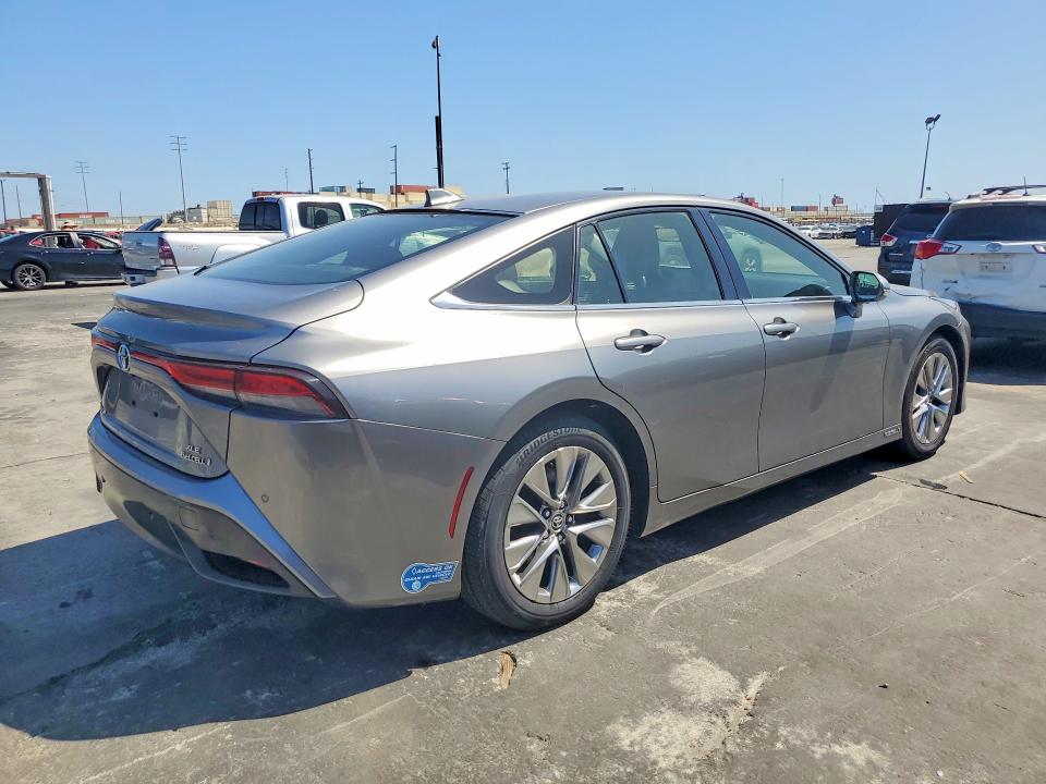 Photo 3 from auction – 2021 TOYOTA MIRAI with VIN JTDAAAAA1MA001804