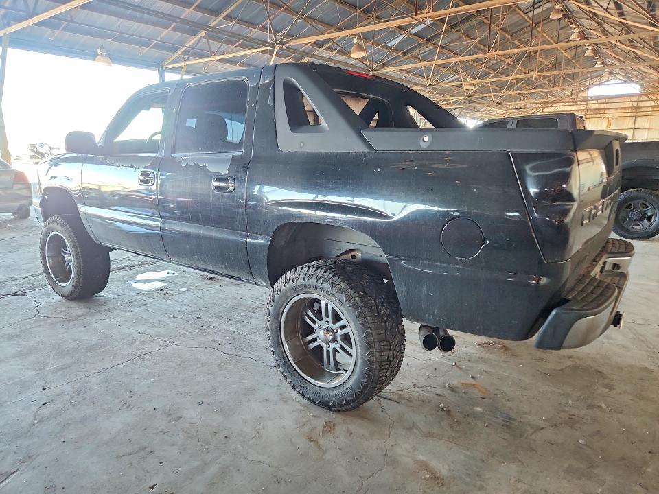 Photo 2 from auction – 2004 CHEVROLET AVALANCHE with VIN 3GNEC12T14G214711