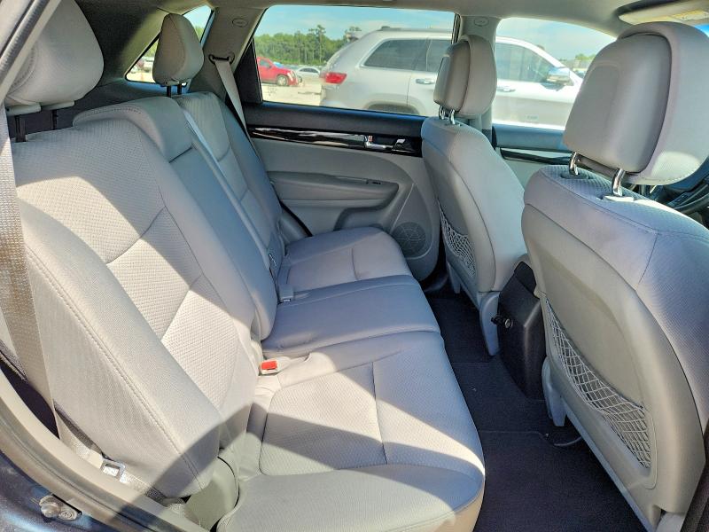 Zdjęcie 11 z aukcji – 2011 KIA SORENTO z VIN 5XYKT3A11BG083167