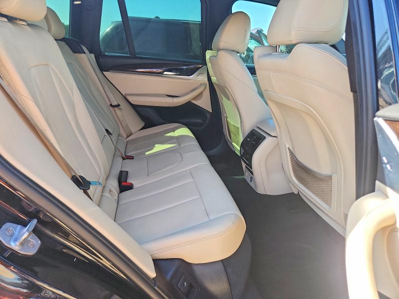 Foto 11 de la subasta – 2019 BMW X3 con VIN 5UXTR7C59KLF31929