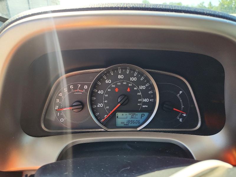 Photo 9 from auction – 2015 TOYOTA RAV4 with VIN 2T3WFREV5FW221759