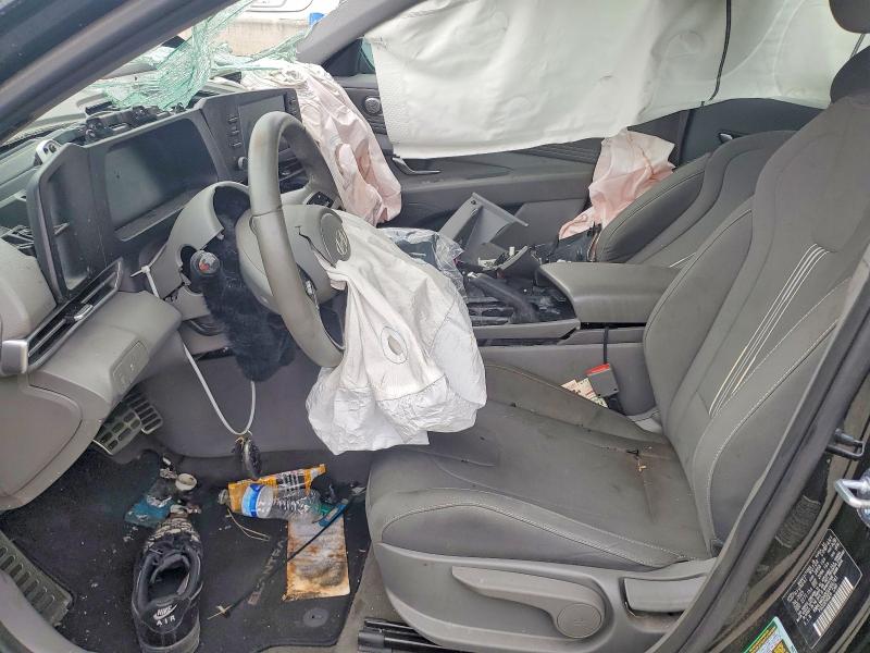 Снимка 7 от търг – 2025 HYUNDAI ELANTRA с VIN KMHLM4DG8SU066741