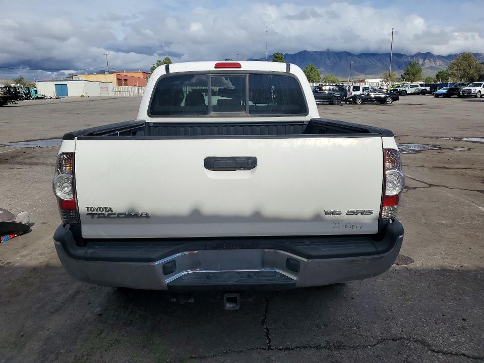 Photo 6 from auction – 2011 TOYOTA TACOMA with VIN 5TFLU4EN3BX018242