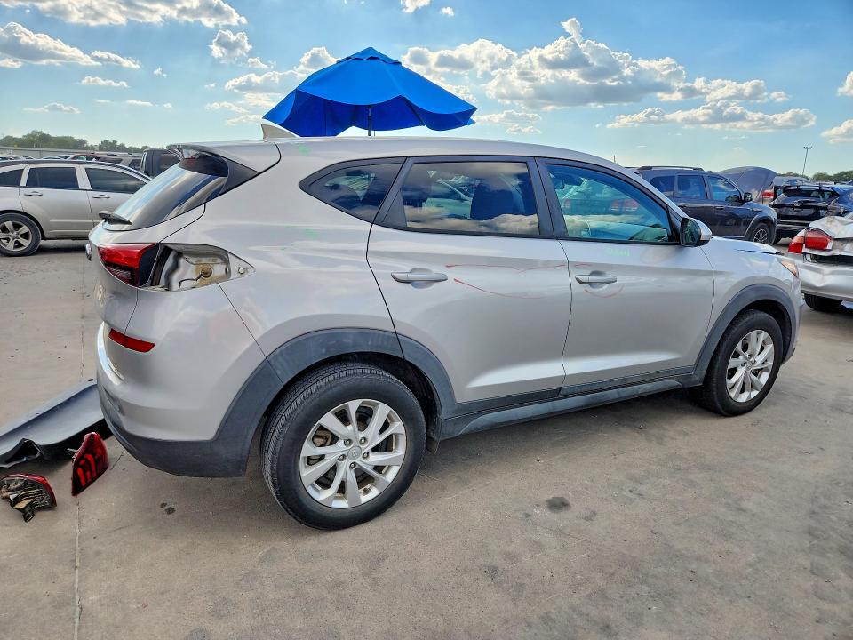 Photo 3 from auction – 2020 HYUNDAI TUCSON with VIN KM8J23A44LU119387