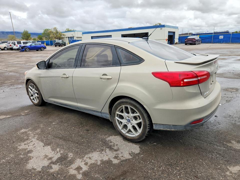 Foto 2 de la subasta – 2015 FORD FOCUS con VIN 1FADP3F25FL287212