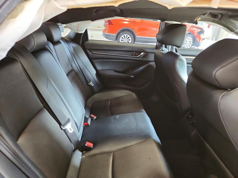 Снимка 10 от търг – 2019 HONDA ACCORD с VIN 1HGCV2F34KA005406